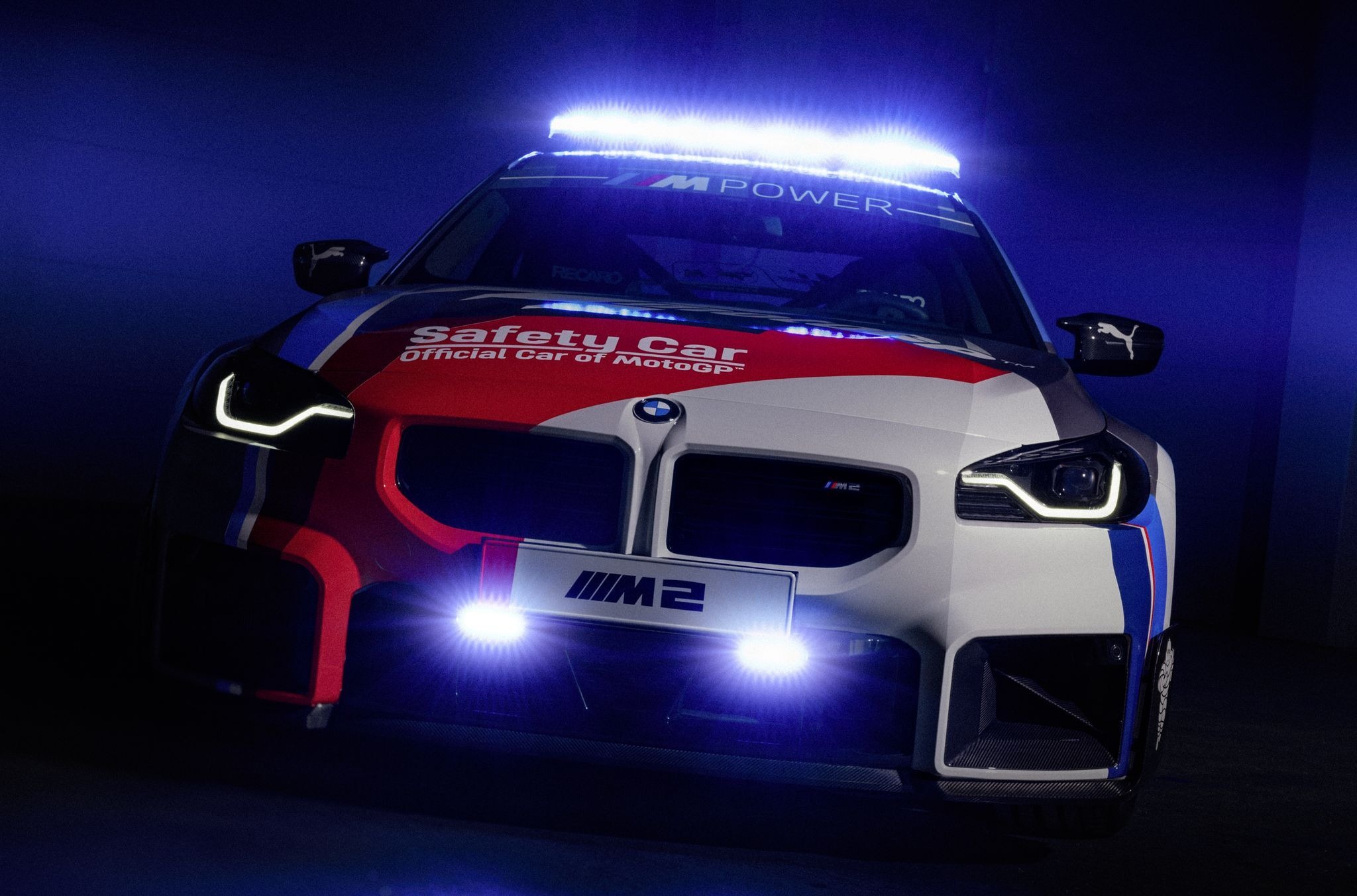 BMW『M2』新型、460馬力ツインターボ搭載…「MotoGP」セーフティ