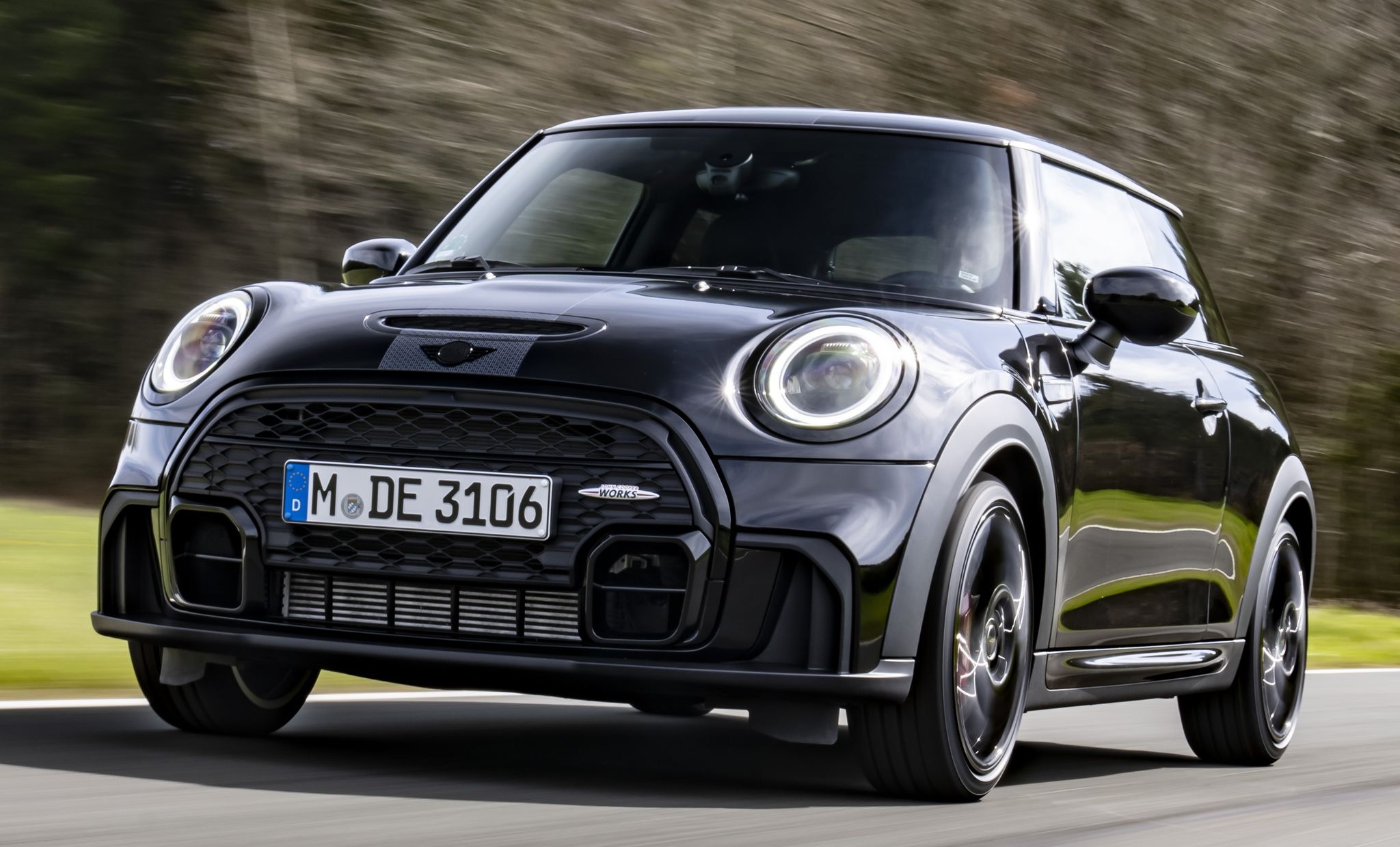MINI ハッチバック最強「JCW」、6速MTのみの限定車…グッドウッド MINI ハッチバック最強「JCW」、6速MTのみの限定車…グッドウッド