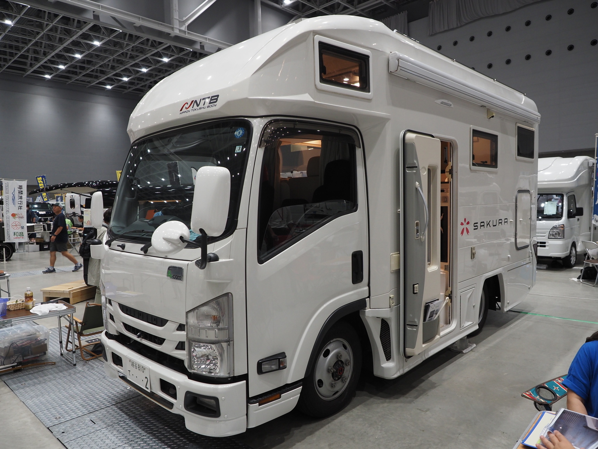 新型いすゞ『ビーカム』ベースのモデルも受注開始、日本特殊