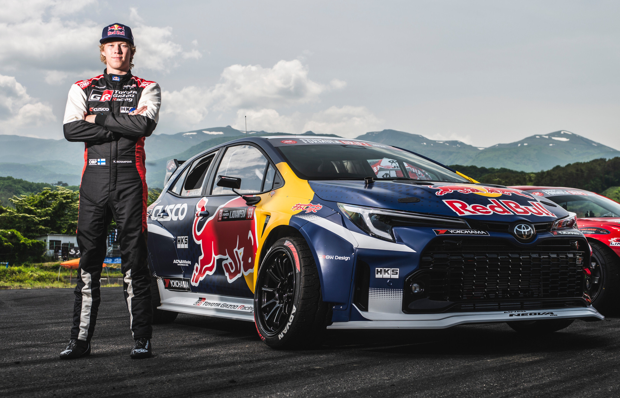 TOYOTA GAZOO RACING GRカローラ　ロバンペラ ドリフトスペシャルのGRカローラはFRで1000馬力！ ロバンペラの