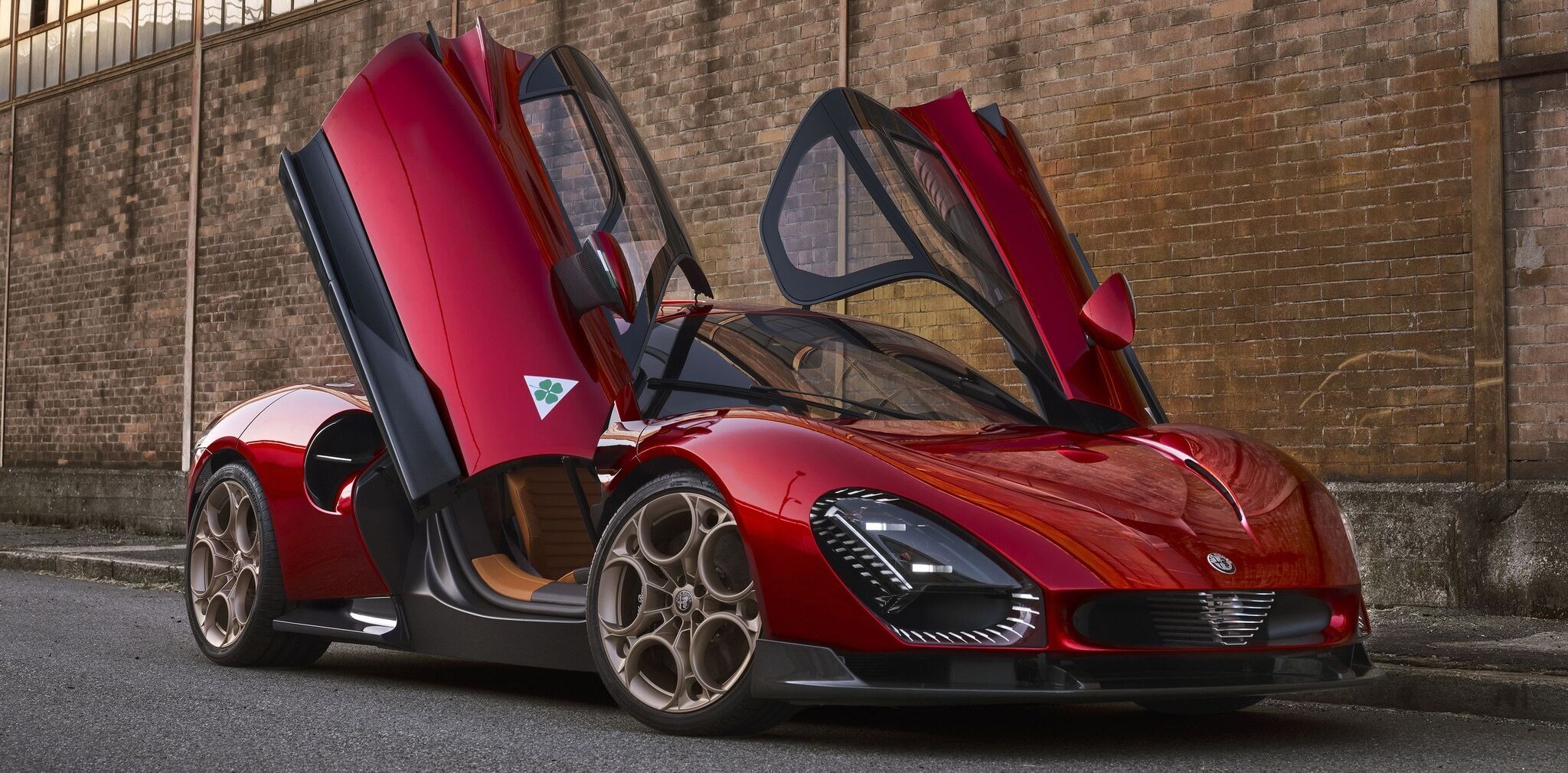 アルファロメオ『33ストラダーレ』が復活、750馬力のEVも設定…世界限定