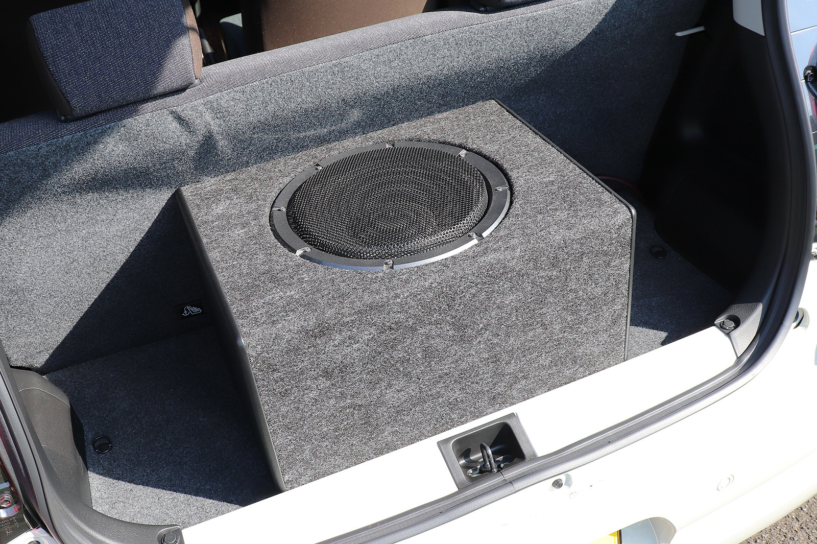 MTX Audio サブウーファー ボックス Amazon.co.jp: MTX Audio RT8PT Universal Powered Subwoofer