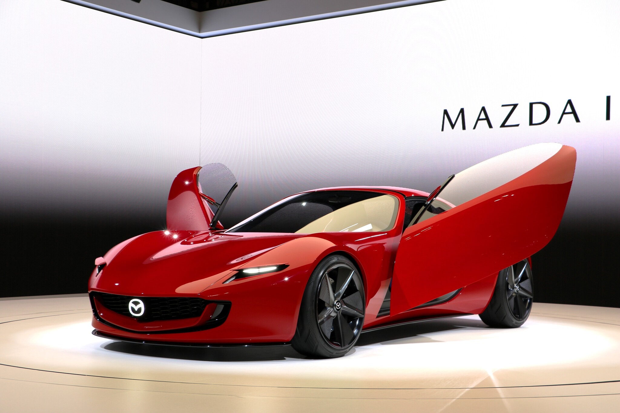 D”で終わらせるわけにはいかない、デザイン本部長自らが哲学を語る