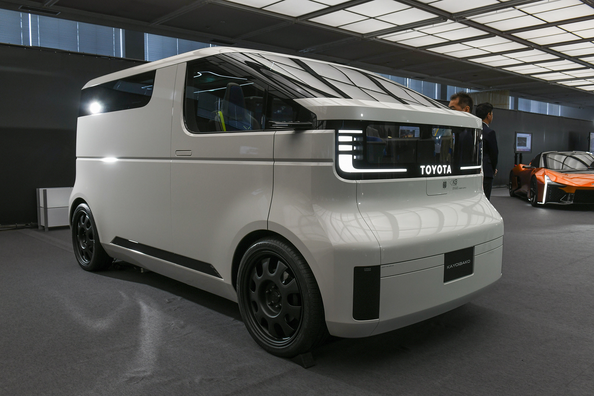新型ハイエース200系 マイナーチェンジ後：4型ついに発表