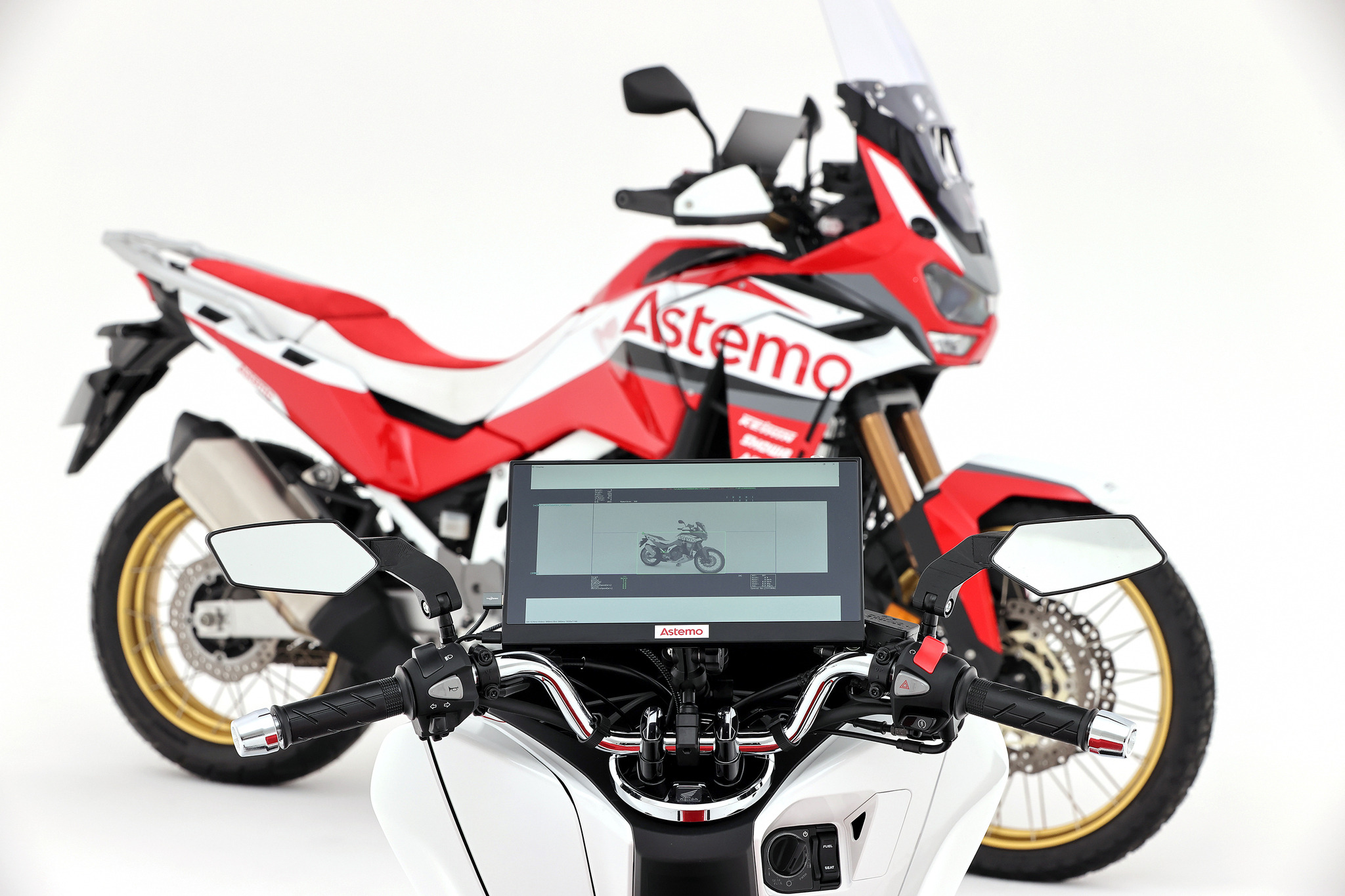 日立アステモ、次世代二輪車向けADASやEV技術・製品などを出展