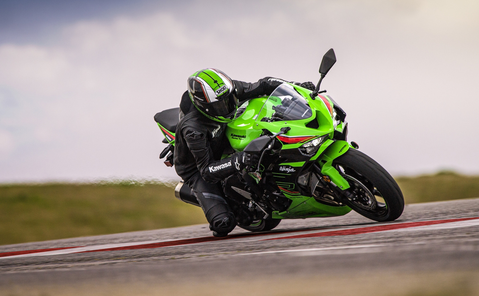 カワサキ Ninja ZX-6R 新型、カウリングデザインやヘッドライト カワサキ Ninja ZX-6R 新型、カウリングデザインやヘッドライト