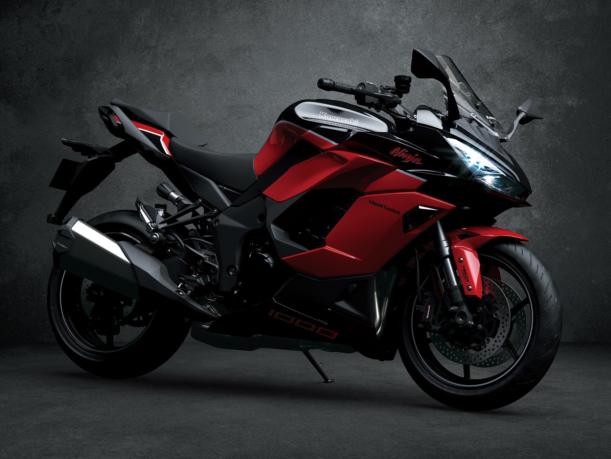 トップガン」カラーだ! カワサキ Ninja 1000SX の40周年記念 トップガン」カラーだ! カワサキ Ninja 1000SX の40周年記念