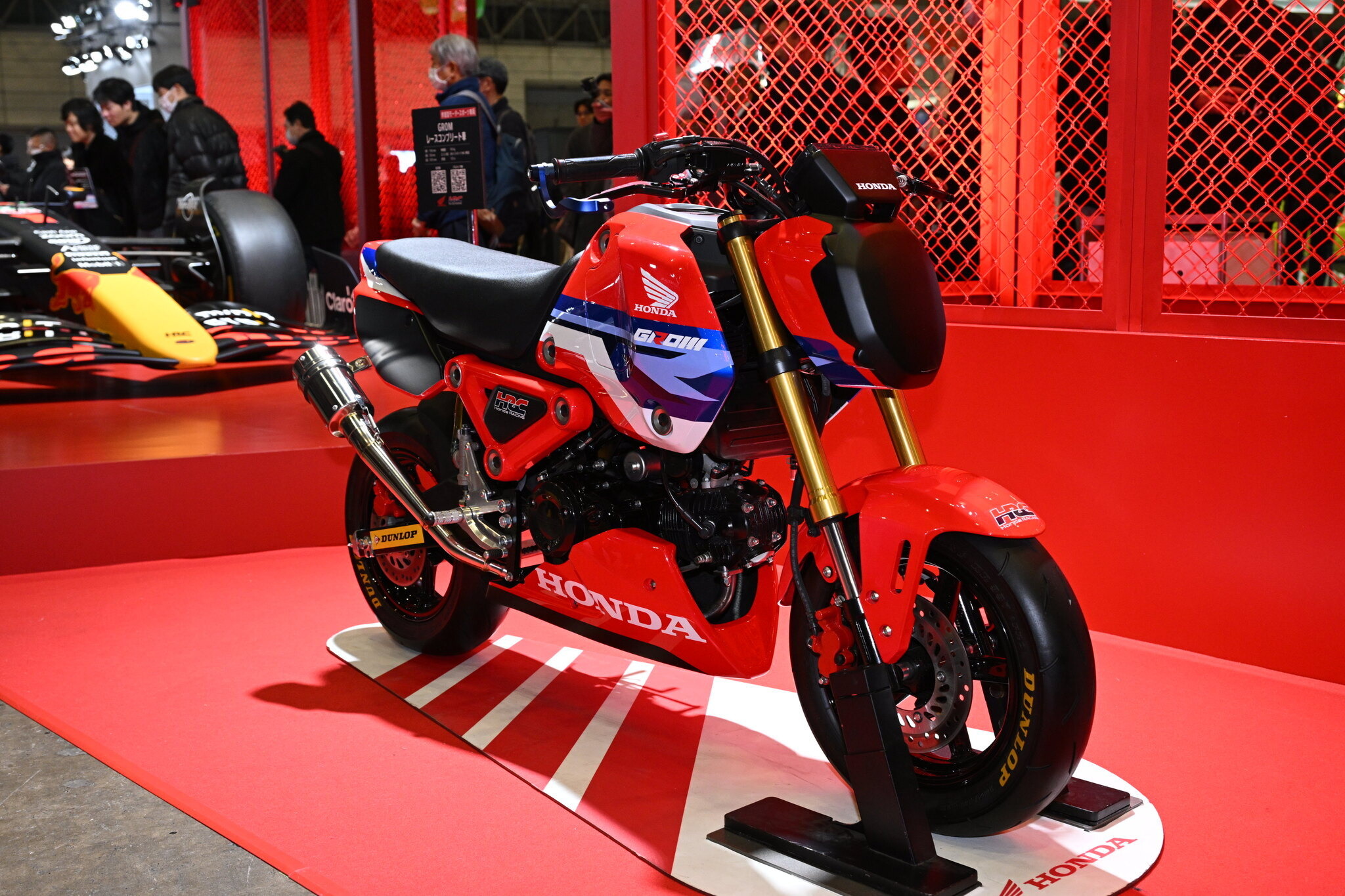 463.466. 【ホンダ グロム 新車外し】Vee Rubber（ビーラバー