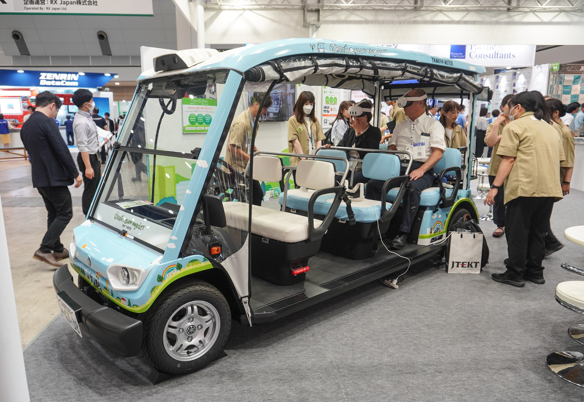 ヤマハとJAF、電動ゴルフカートで「移動支援」と「地域活性化