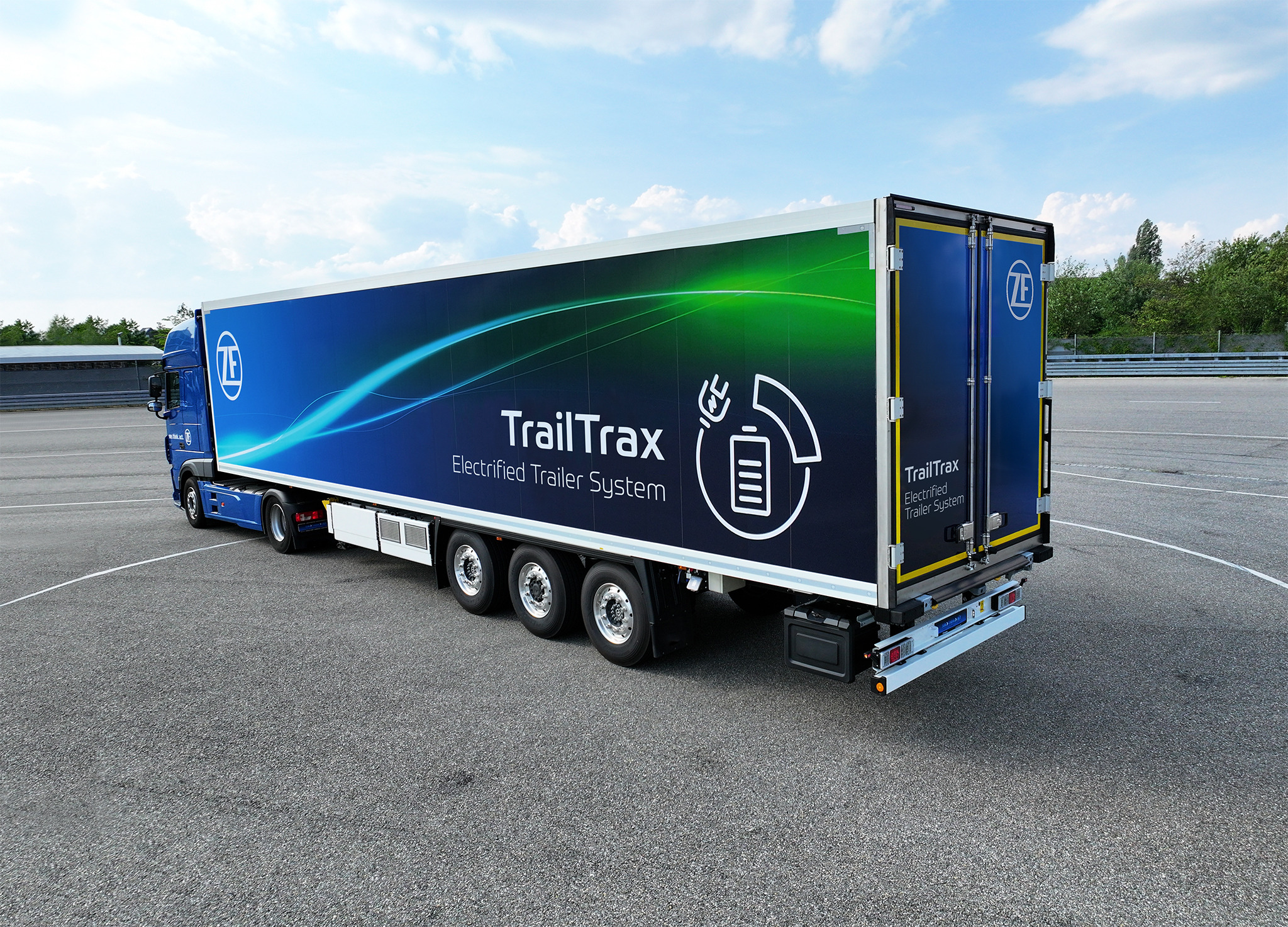 ZFが電動トレーラー公開!「TrailTrax」はCO2を最大40%削減する ZFが電動トレーラー公開!「TrailTrax」はCO2を最大40%削減する