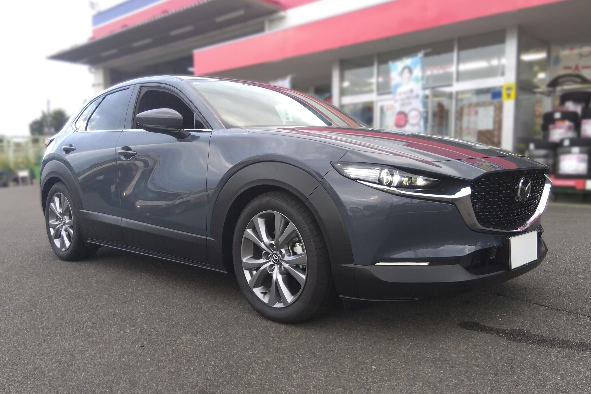 テインのフルスペック車高調「フレックスZ」にマツダ『CX-30』が