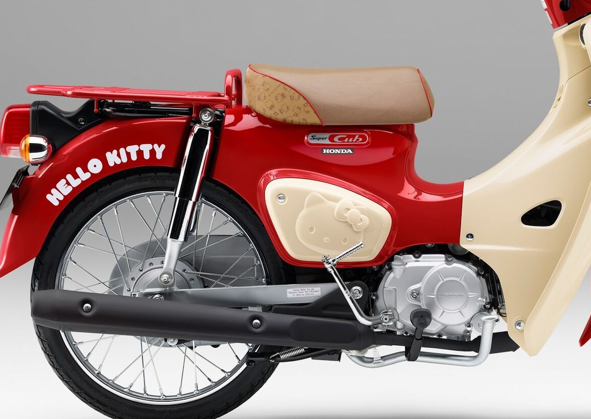 激レア商品 ハローキティ 車 Amazon.co.jp: 2002 スカイライン GT-R ハローキティ付き ピンク