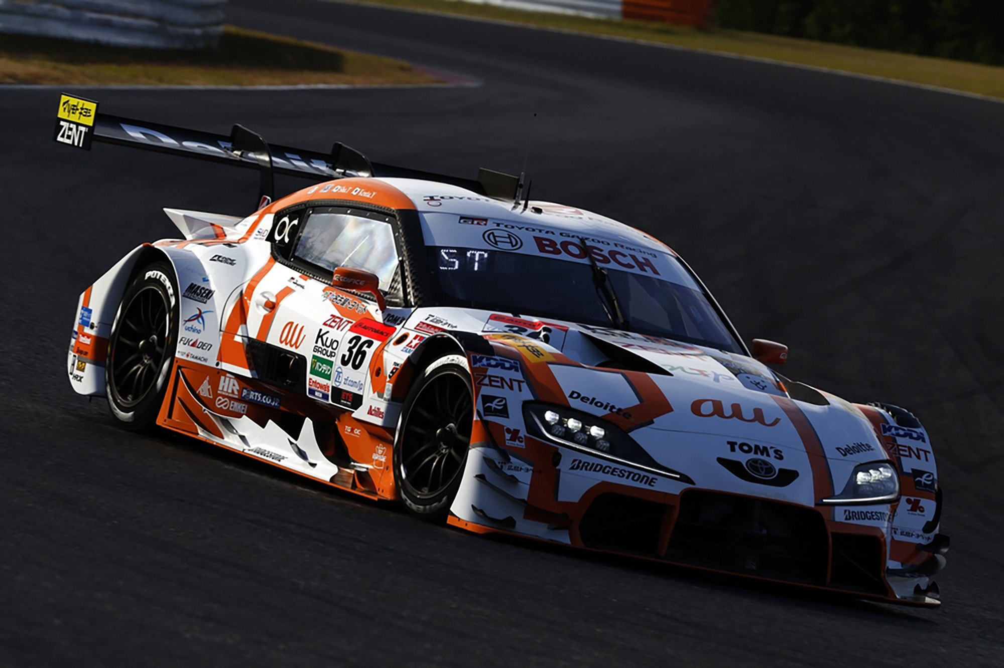 ブリヂストン「POTENZA」タイヤ装着車、9年連続チャンピオン獲得…SUPER