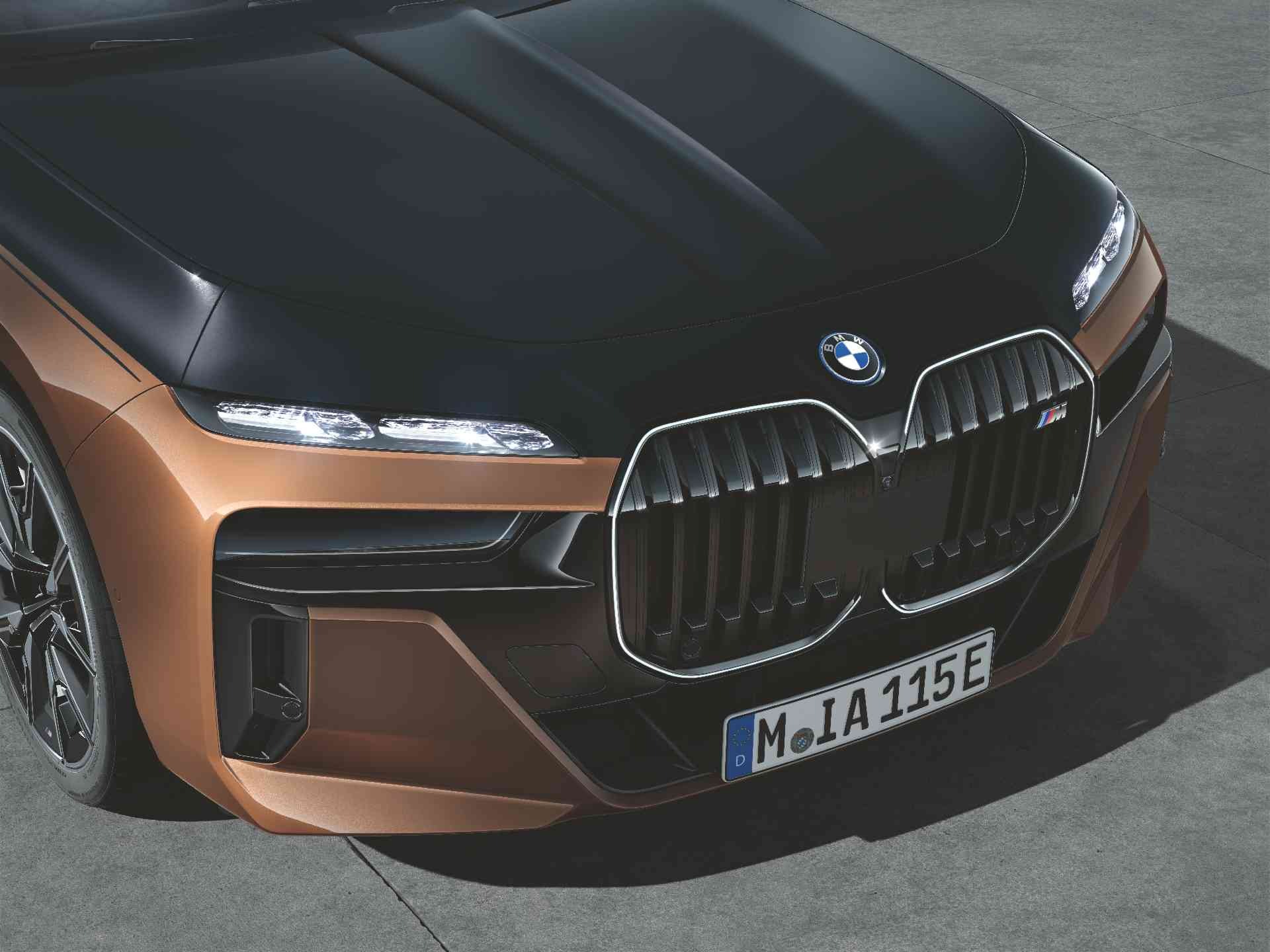 BMW『7シリーズ』のキドニーグリルに、塗装不要の植物由来樹脂