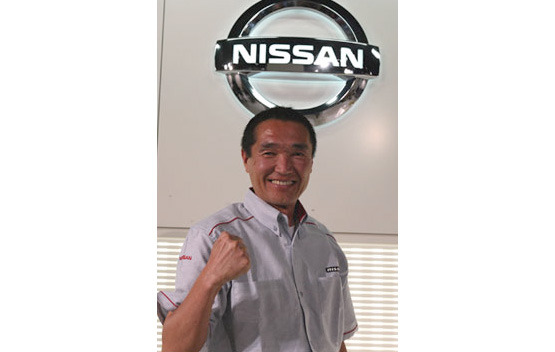 超希少！ パリ・ダカールラリー 2005 オフィシャルブック 日産