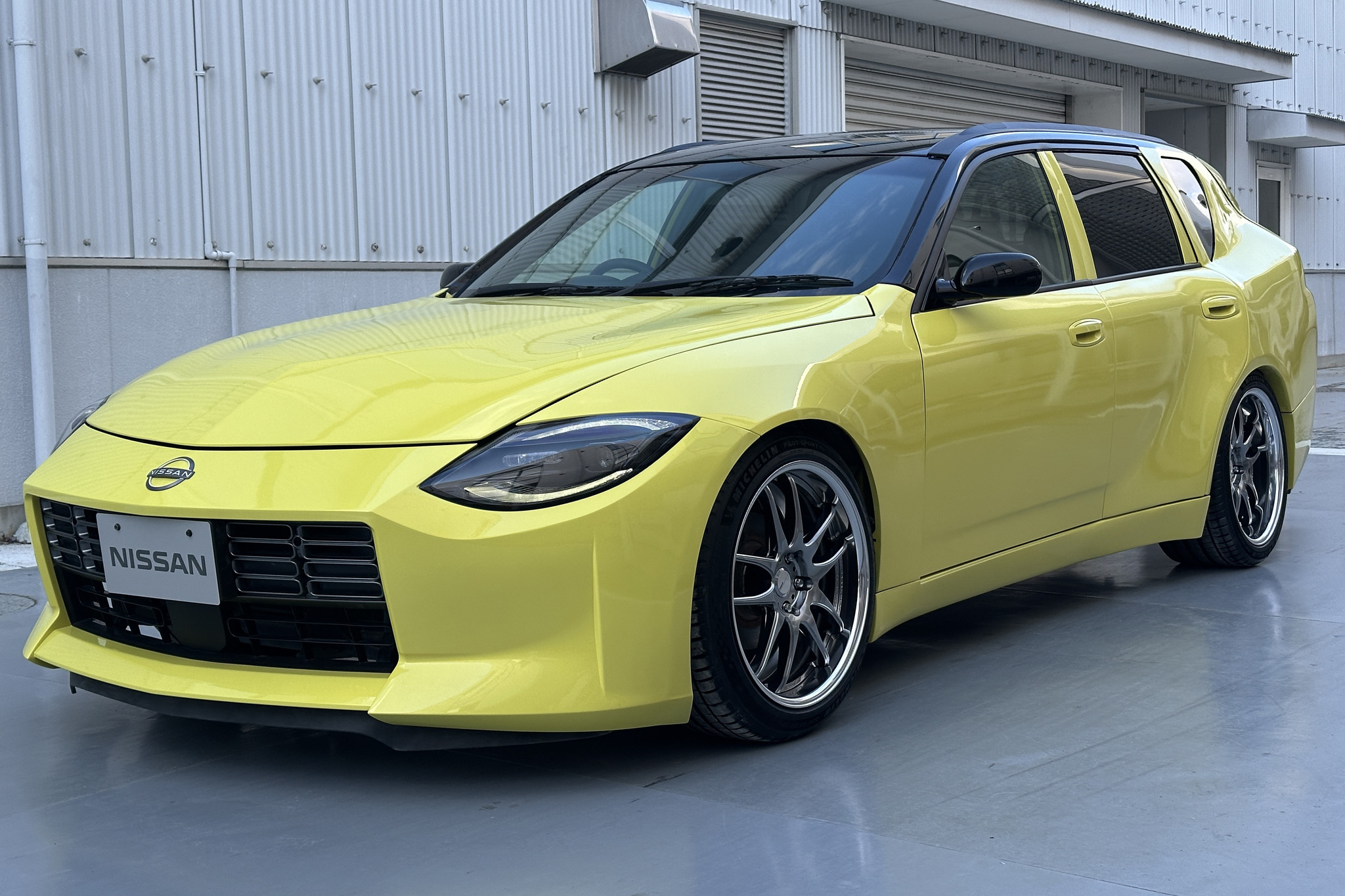 MINIGT2025 東京オートサロン限定日産スカイライン ケンメリ　サイン入り MINIGT2025 東京オートサロン限定日産スカイライン ケンメリ