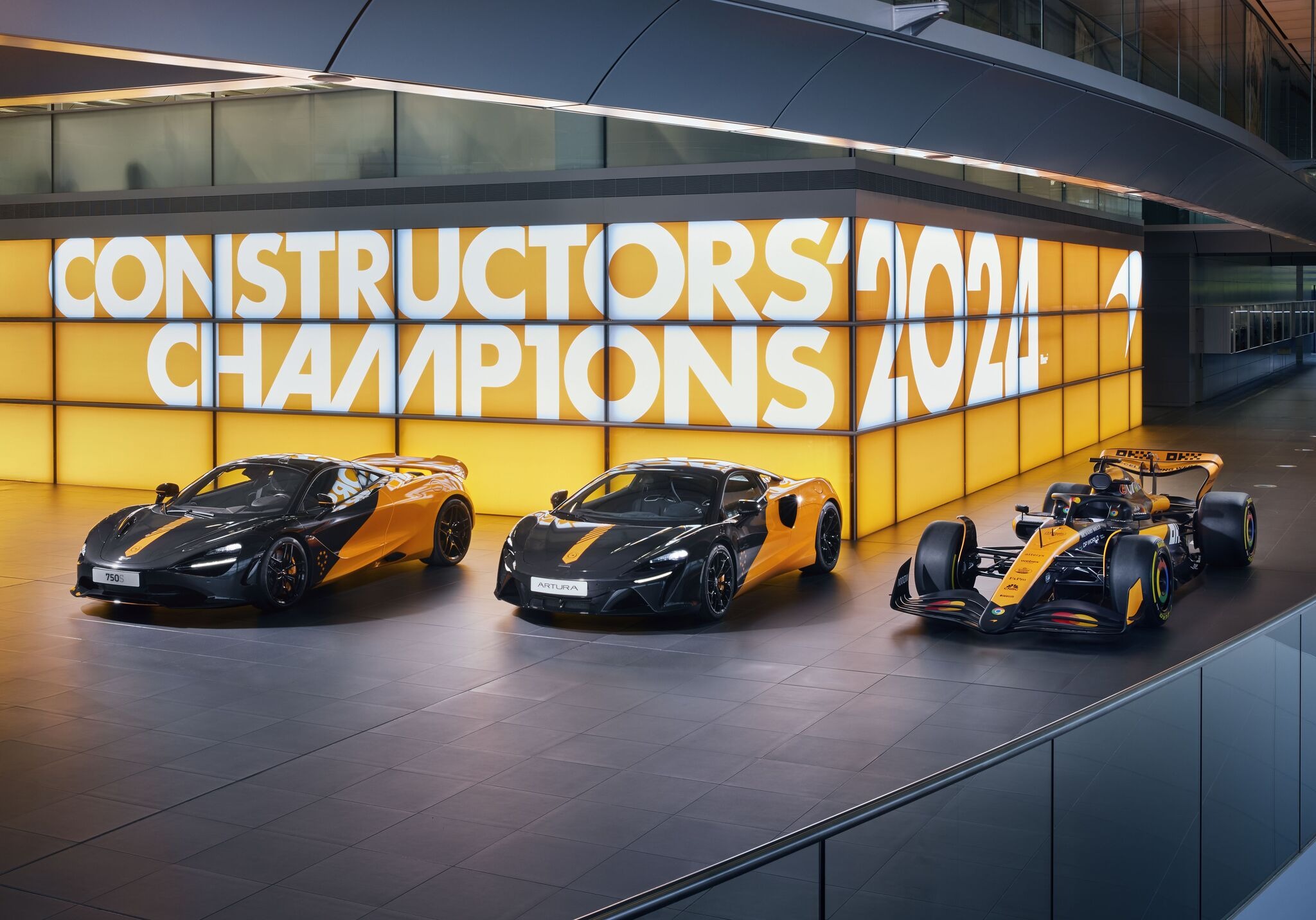 マクラーレンがF1優勝記念車、「MCL38セレブレーション