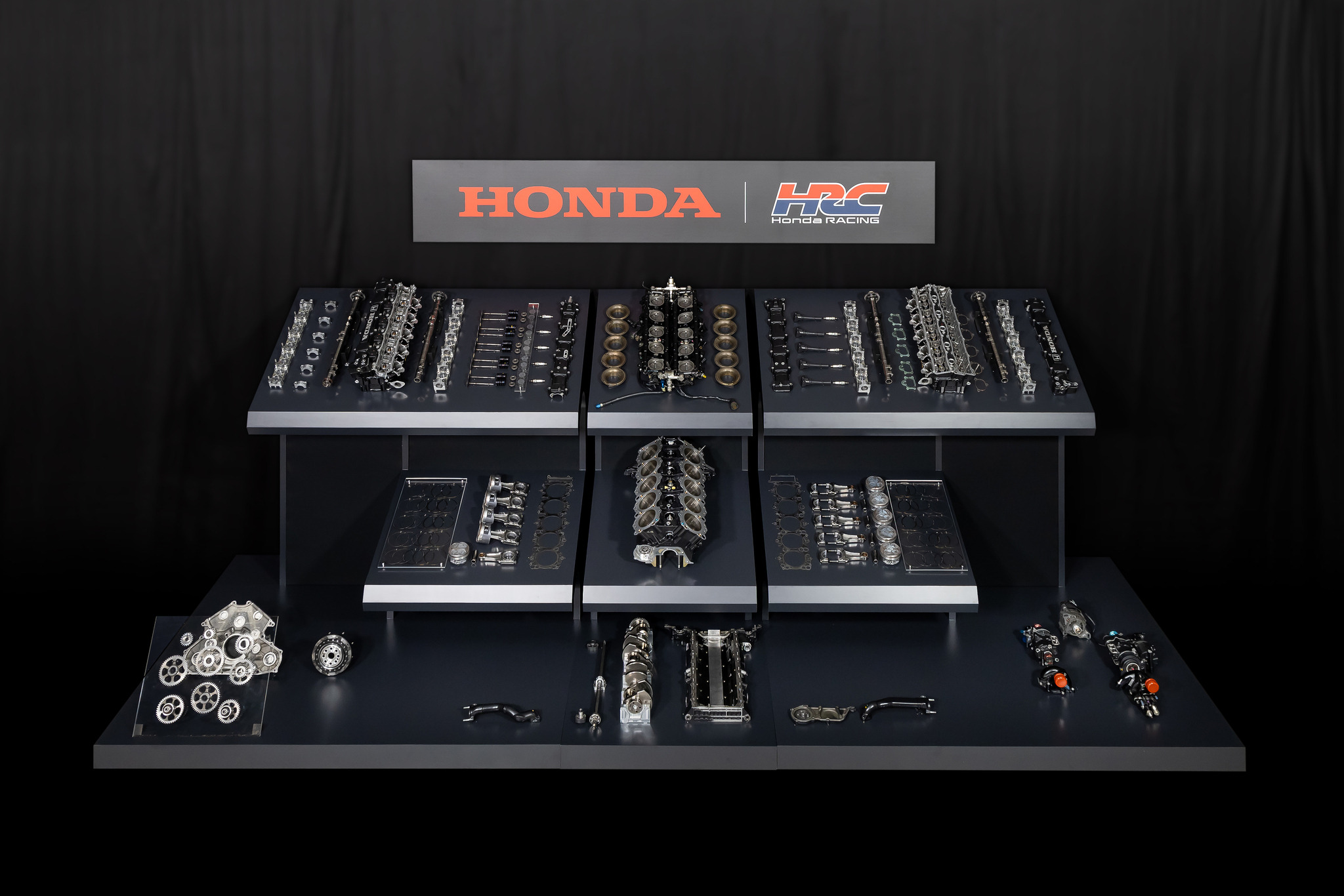 セナが駆ったF1マシンのV10エンジン部品がオークションに セナが駆ったF1マシンのV10エンジン部品がオークションに