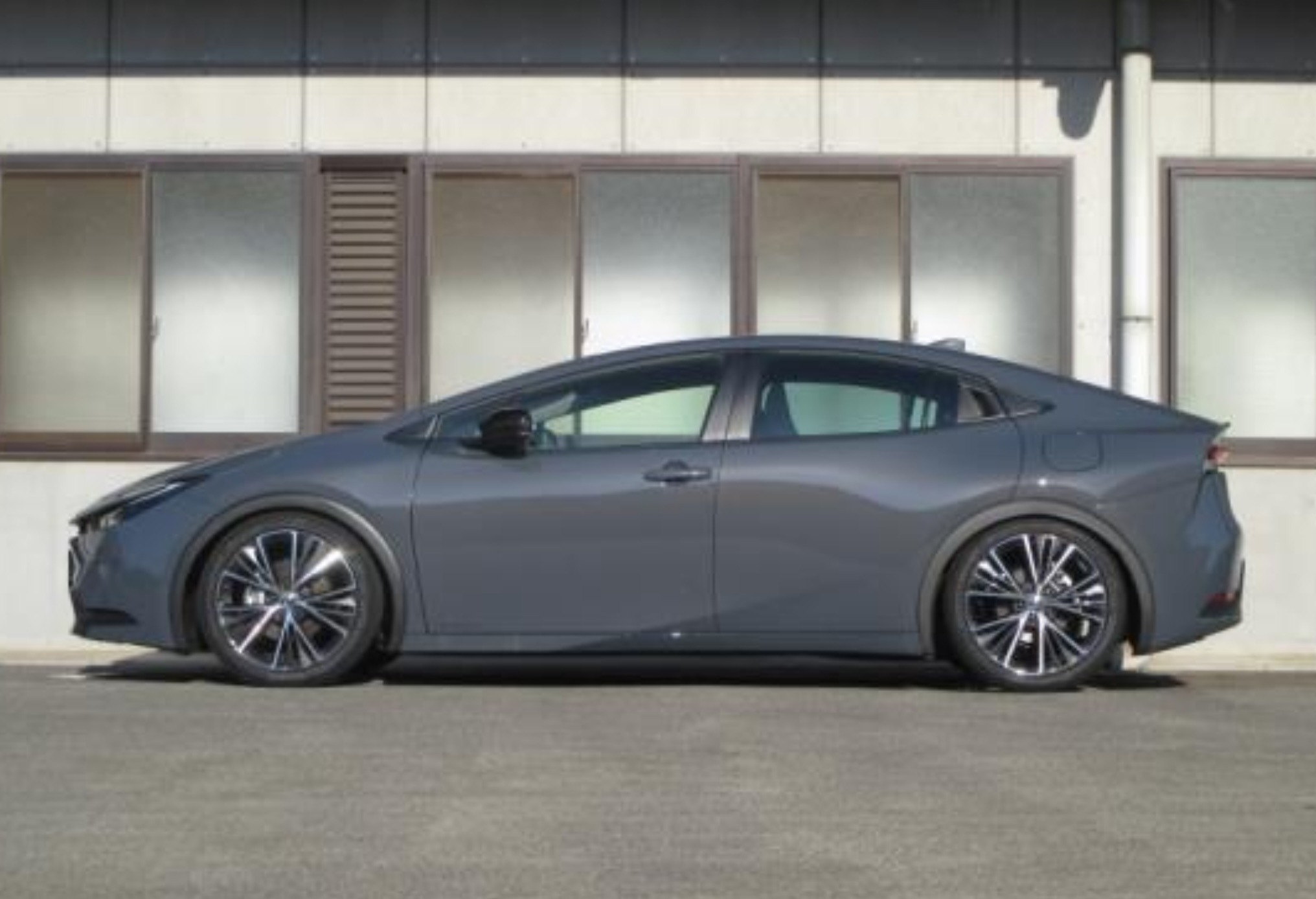 タナベのフラッグシップ車高調「サステックプロZT40」に60系 タナベのフラッグシップ車高調「サステックプロZT40」に60系