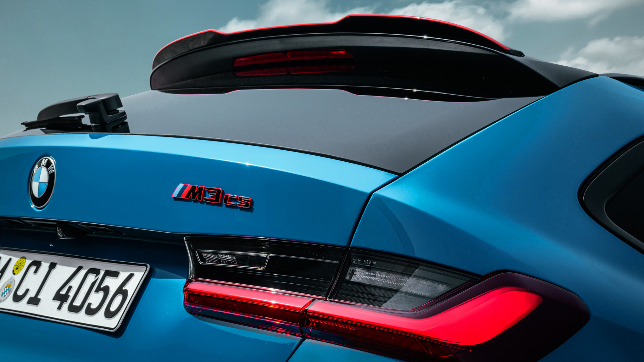 究極のM」30台限定で日本発売！ BMW M3 CS ツーリング、価格は