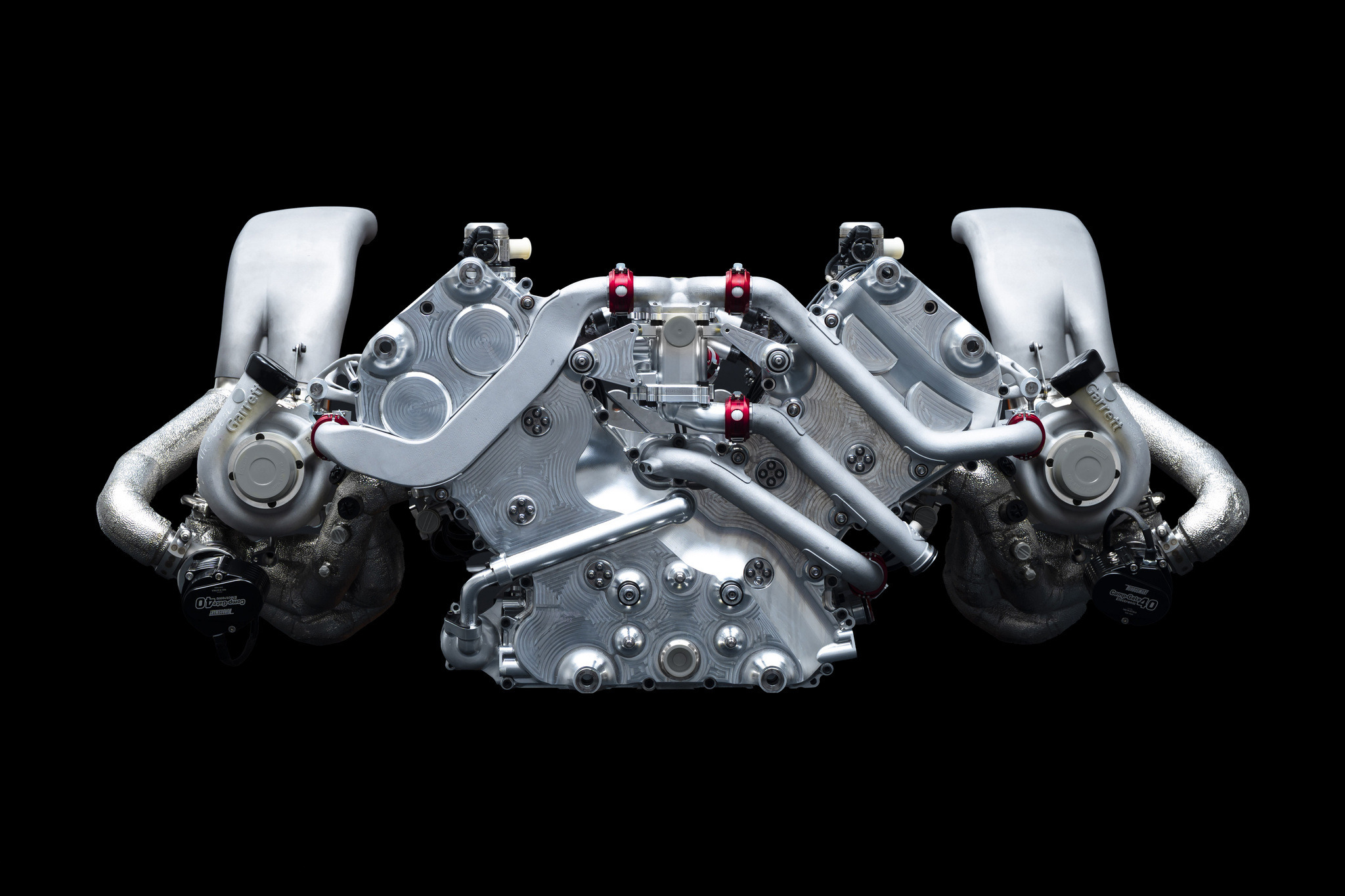ジェネシスの新型ハイパーカー、V8ツインターボエンジンの始動に