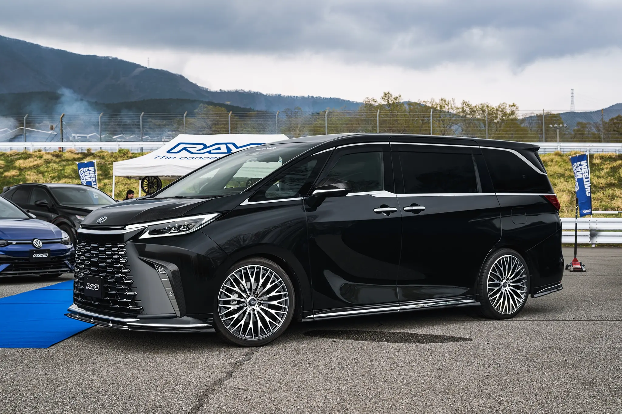 2138102.webp?zoom=spacing