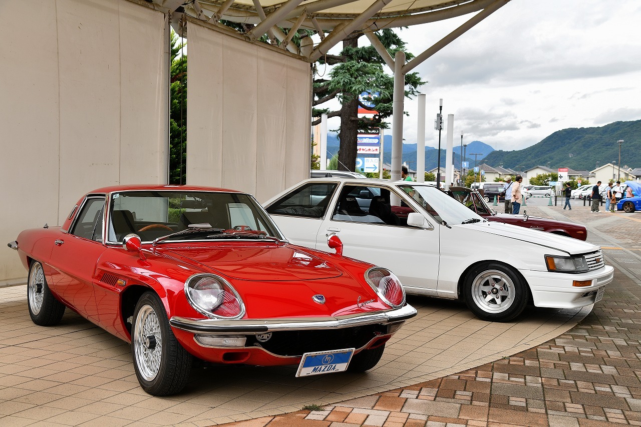 コスモスポーツやデボネアなど…昭和平成名車展示会inアリオ上田