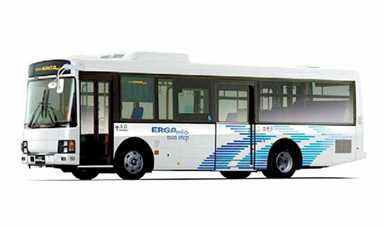 いすゞ、ポスト新長期排ガス規制に対応した中型路線バスを発売