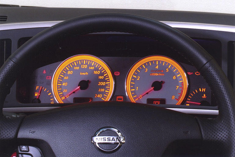 エルグランド用、240km/hフルスケールメーター | レスポンス(Response