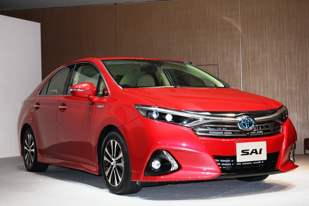 トヨタ SAI 改良新型】“彩”を意識したボディカラー | レスポンス