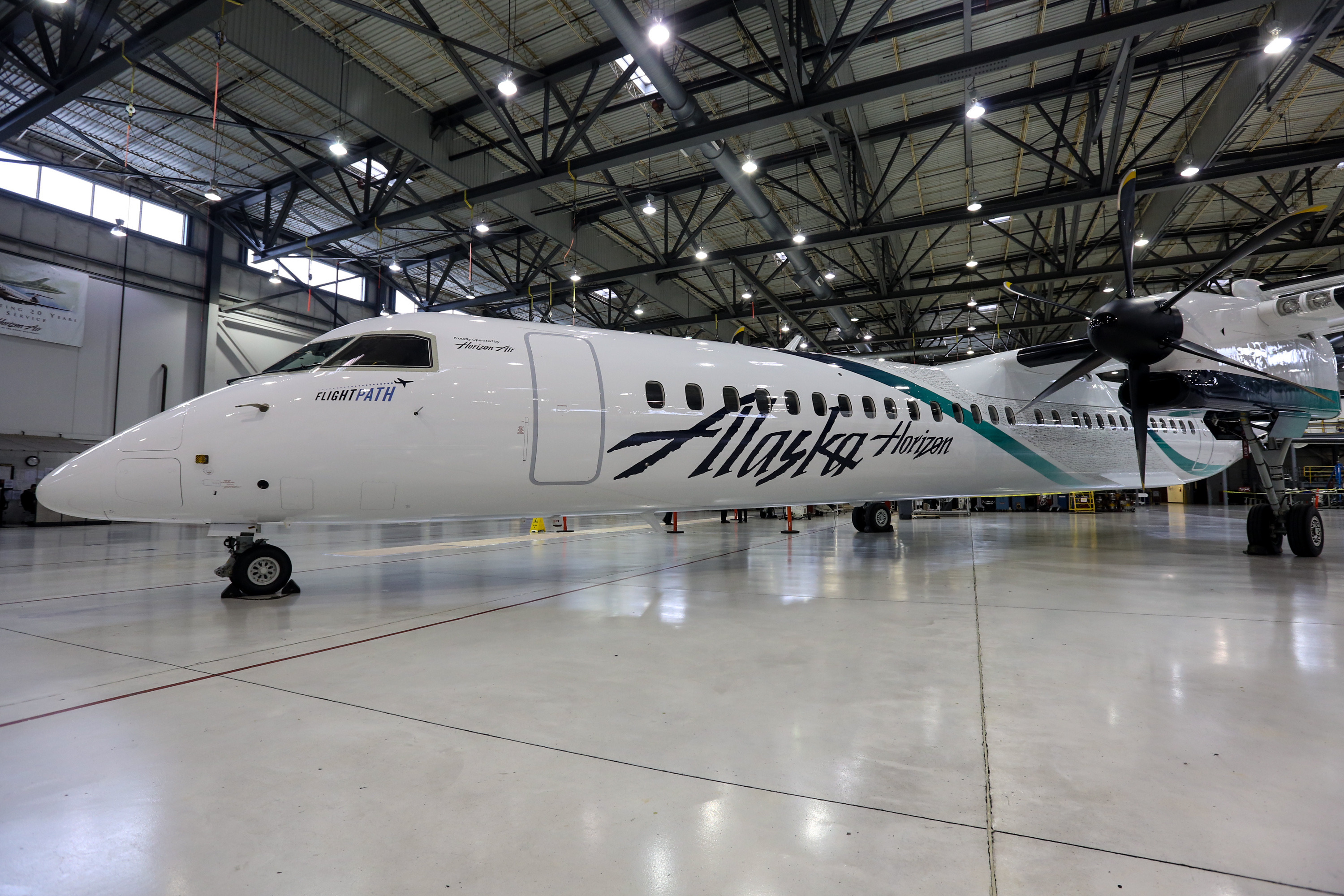 楽天市場】ボンバルディア DHC-8-Q400 アラスカ航空 N438QX 1