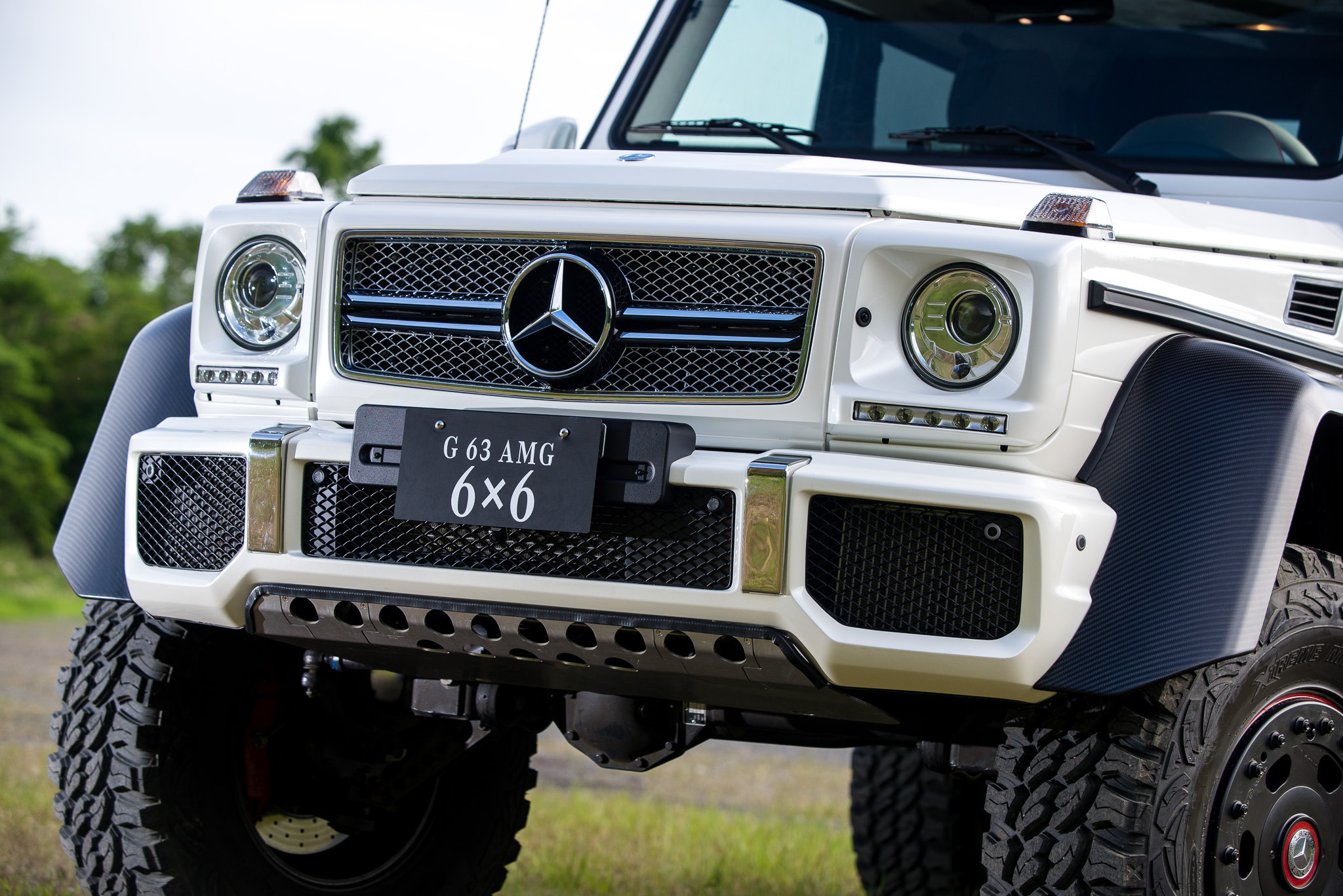 【メルセデスベンツ G 63 AMG 6×6 発売】4トン超えの6輪オフ