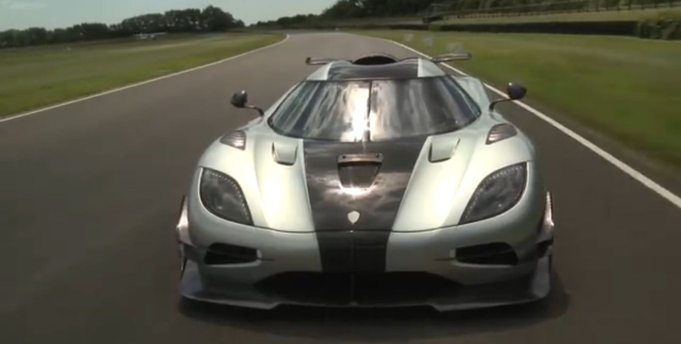 1/64 ケーニグセグ アゲーラ Koenigsegg Agera One:1 新品 HKM 1/64 ケーニグセグ アゲーラ Koenigsegg Agera One:1