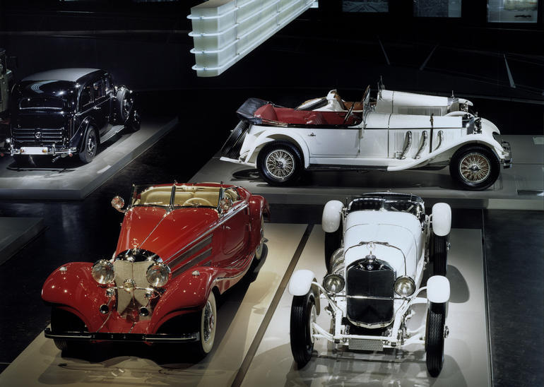 120周年記念 ベンツ 写真蔵】メルセデスベンツミュージアム…自動車誕生120周年