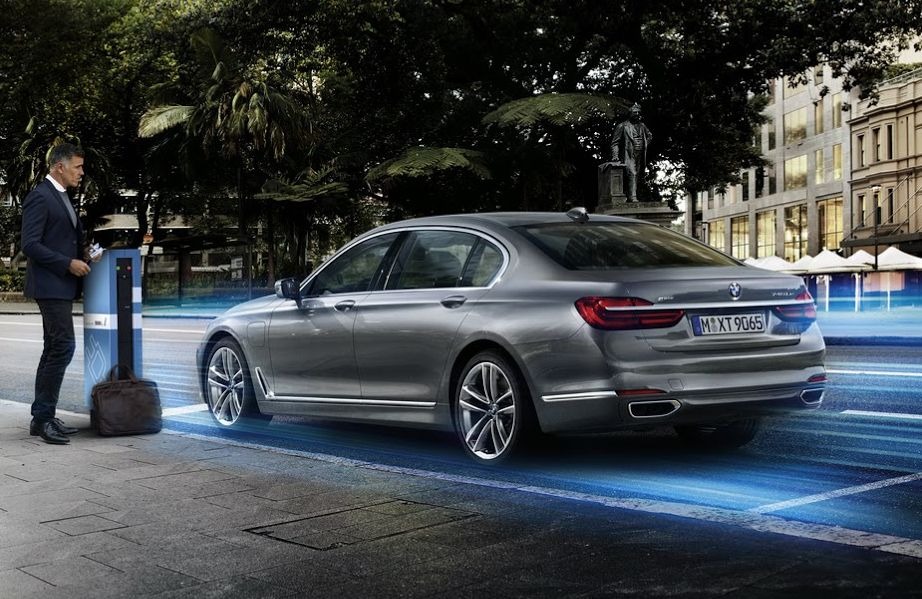 BMW 7シリーズ 新型にPHV燃費は.6km/リットル   レスポンス