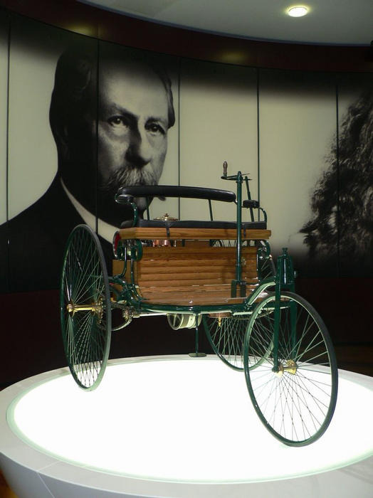 【希少新品】 レトロ車モデル 1886年 ドイツ メルセデスベンツ1号車 ファインコレクション アンティーク錬鉄 置物 