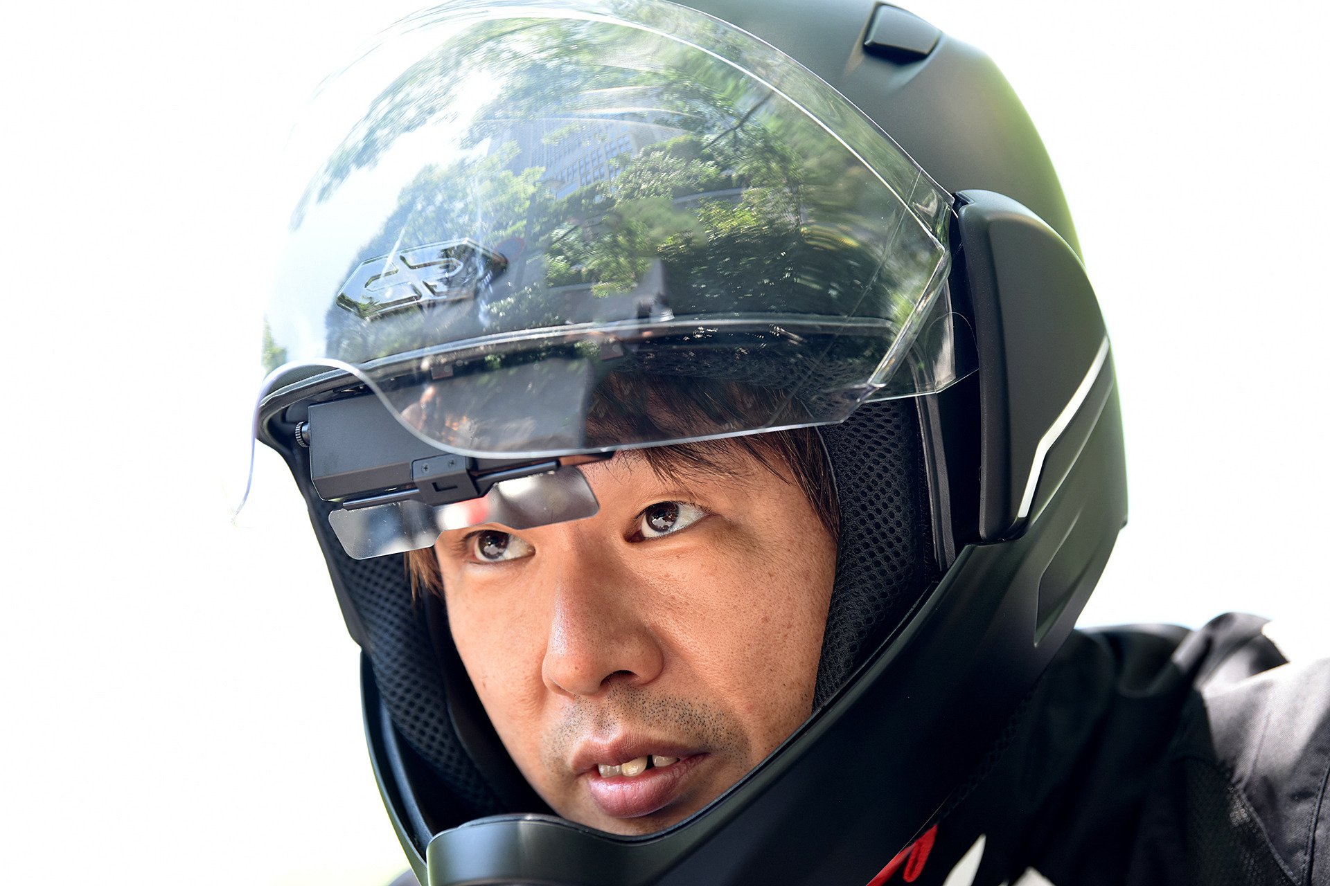 ヘルメットにhud リヤカメラ内蔵で死角なし 日本発 クロスヘルメット X1 を試してみた 19枚目の写真 画像 レスポンス Response Jp