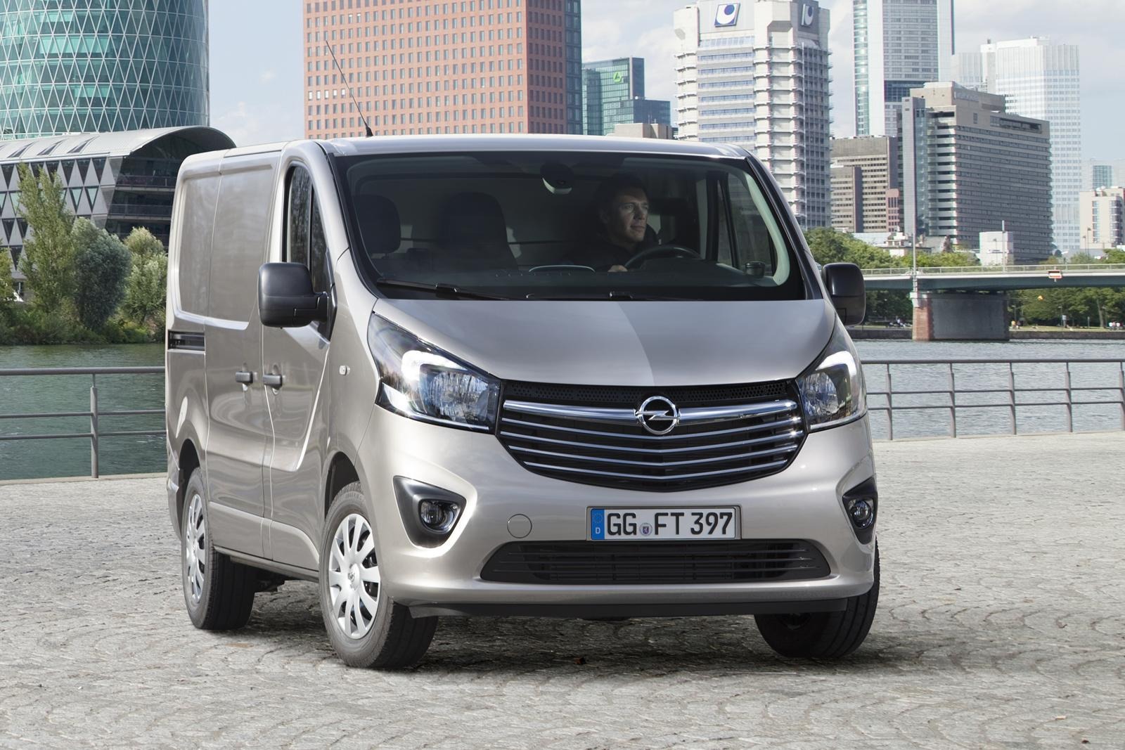 オペルの主力商用車 ヴィヴァーロ 新型 発表 ルノーと共同開発 4枚目の写真 画像 レスポンス Response Jp