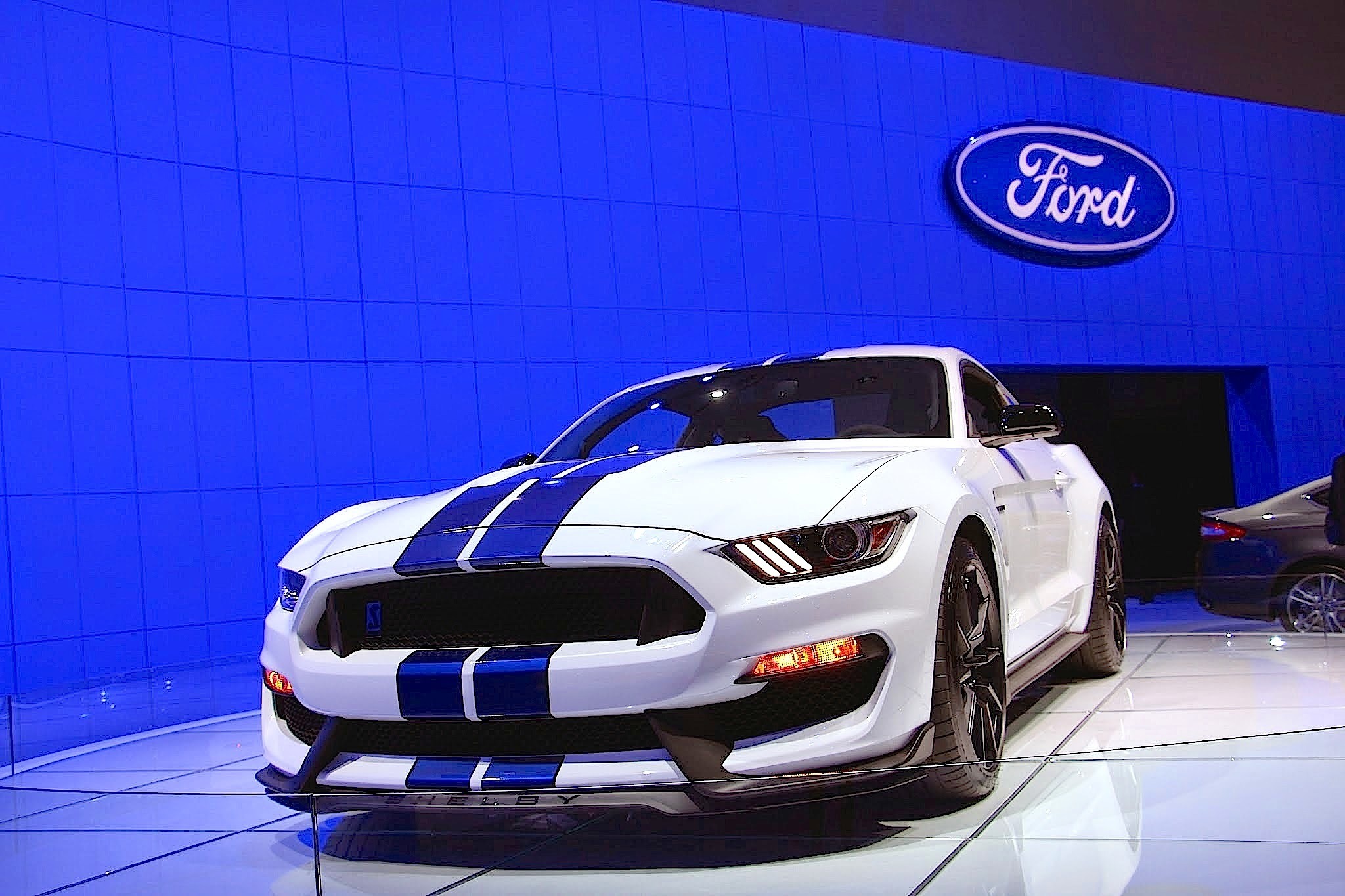 ロサンゼルスモーターショー14 フォード シェルビー Gt 350 アメリカンv8スーパースポーツ 詳細画像 30枚目の写真 画像 レスポンス Response Jp