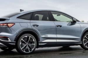 アウディの小型電動SUVクーペ、『Q4スポーツバック e-tron』、航続562kmに…2024年型を欧州発表 画像