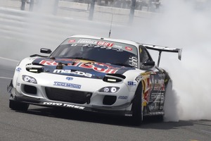 マッド・マイクの神業炸裂! トーヨーブースにはRX-7とロードスターが並ぶ…マツダファンフェスタ2023富士 画像