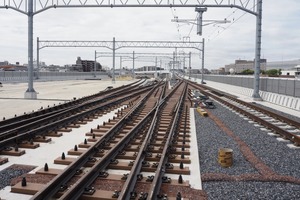 線路を歩く! 高架開業前の西武鉄道・東村山駅で「レールウォーク」 画像