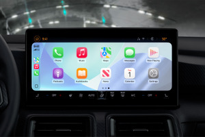 アップル「iOS 26」発表、「CarPlay」の進化ポイントは 画像