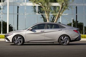 ヒョンデのセダン2車種、米IIHSで最高の安全性評価 画像