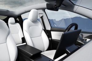テスラ、完全自動運転による「無人納車」に世界初成功 画像