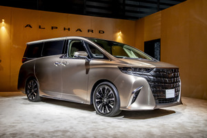 トヨタ「クラウン」「アルファード」など21車種、64万台超の大規模リコール［新聞ウォッチ］ 画像