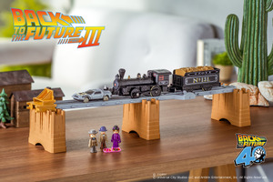 『バック・トゥ・ザ・フューチャー PART3』蒸気機関車131号＆タイムマシンがプラレールで登場 画像
