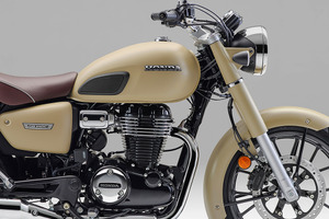 新色ベージュに刺さりまくるファン続出! ホンダの新型レトロバイク『GB350 C』が話題沸騰中 画像