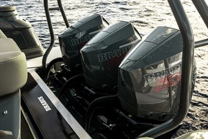 ブラバスのスーパーカーに着想、高速艇「シャドウ1500」発表…3基のV8エンジンで1500馬力 画像