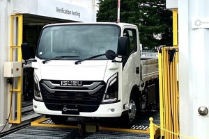 いすゞ、国内初の両サイド同時バッテリー交換EVトラック実証へ…11月から横浜市で 画像